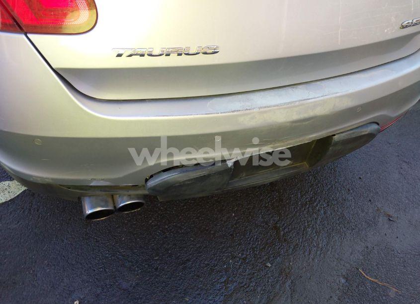 Photo 18 of 2010 Ford Taurus SEL (VIN 1FAHP2EW2AG127998)
