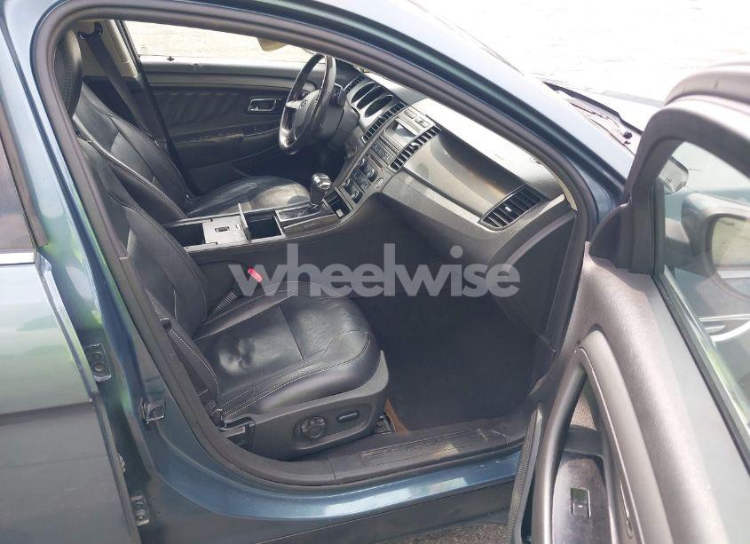 Photo 5 of 2010 Ford Taurus SEL (VIN 1FAHP2EW2AG154277)