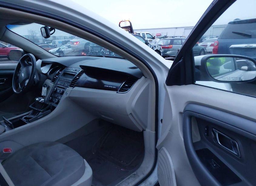 Photo 5 of 2011 Ford Taurus SEL (VIN 1FAHP2EW2BG103444)