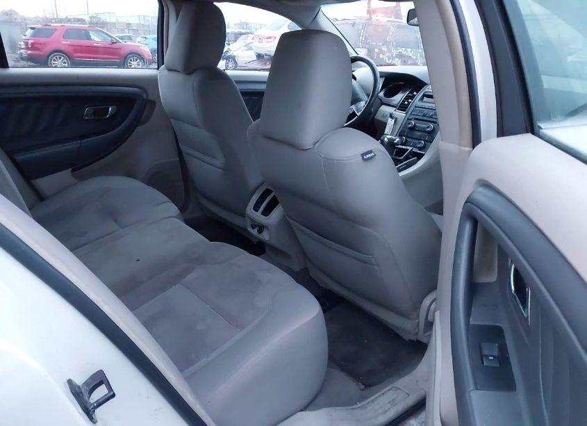 Photo 8 of 2011 Ford Taurus SEL (VIN 1FAHP2EW2BG103444)