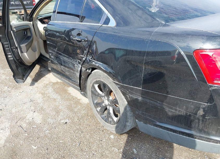 Photo 6 of 2011 Ford Taurus SEL (VIN 1FAHP2EW2BG104125)