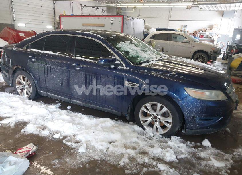 2011 Ford Taurus SEL (VIN 1FAHP2EW2EG104805) main photo