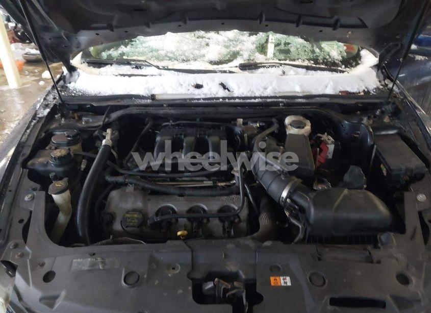 Photo 10 of 2011 Ford Taurus SEL (VIN 1FAHP2EW2EG104805)