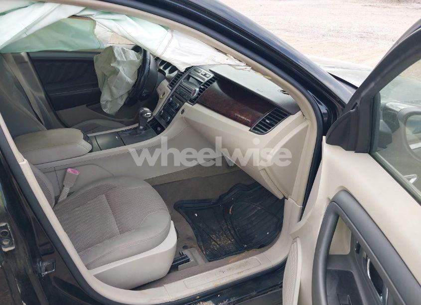 Photo 5 of 2010 Ford Taurus SEL (VIN 1FAHP2EW3AG147015)