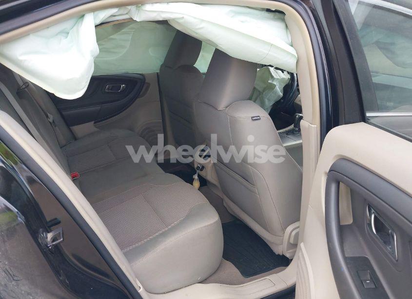 Photo 8 of 2010 Ford Taurus SEL (VIN 1FAHP2EW3AG147015)