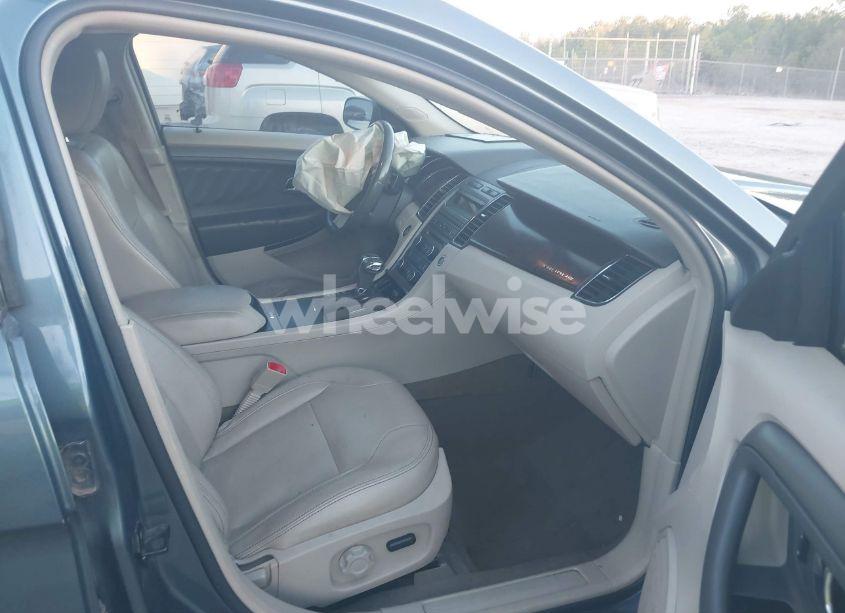 Photo 5 of 2010 Ford Taurus SEL (VIN 1FAHP2EW3AG153350)