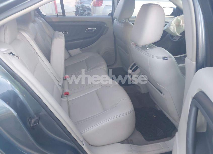 Photo 8 of 2010 Ford Taurus SEL (VIN 1FAHP2EW3AG153350)