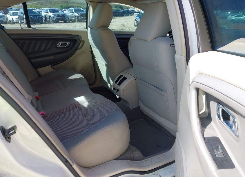 Photo 8 of 2011 Ford Taurus SEL (VIN 1FAHP2EW3BG123220)