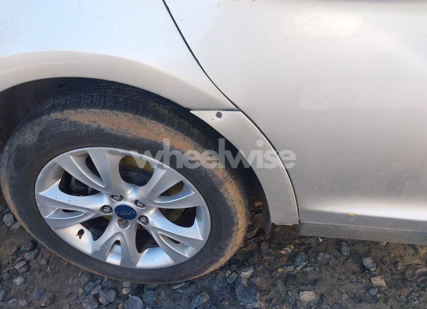 Photo 13 of 2010 Ford Taurus SEL (VIN 1FAHP2EW4AG153762)