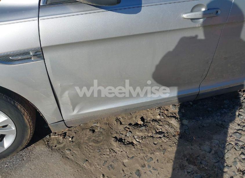 Photo 14 of 2010 Ford Taurus SEL (VIN 1FAHP2EW4AG153762)