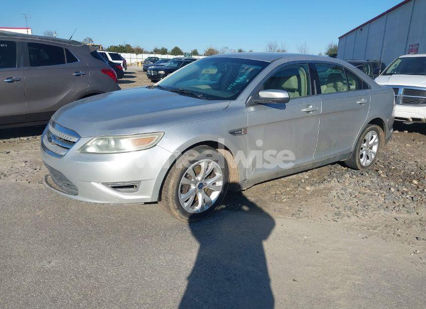 Photo 2 of 2010 Ford Taurus SEL (VIN 1FAHP2EW4AG153762)