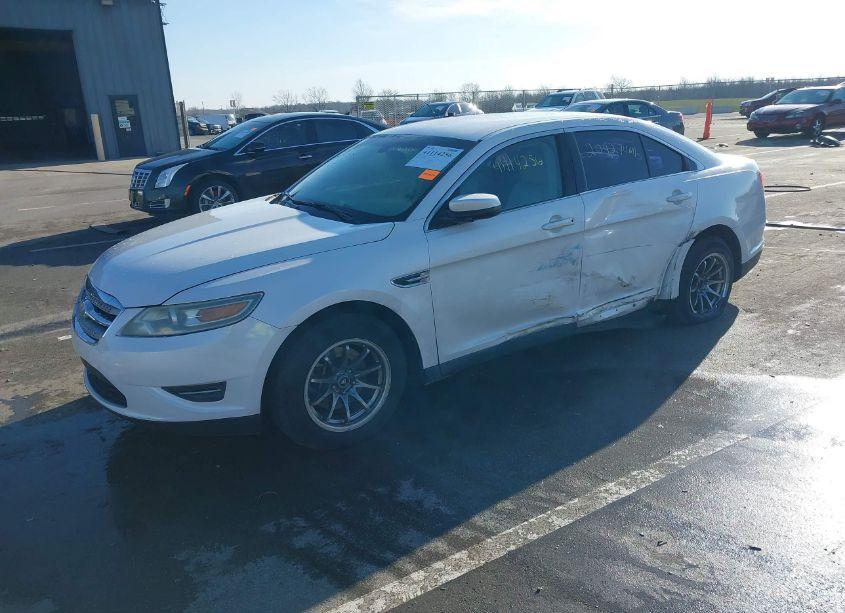 Photo 2 of 2011 Ford Taurus SEL (VIN 1FAHP2EW4BG172863)