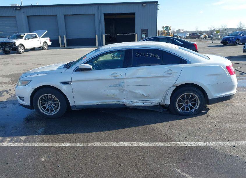 Photo 6 of 2011 Ford Taurus SEL (VIN 1FAHP2EW4BG172863)