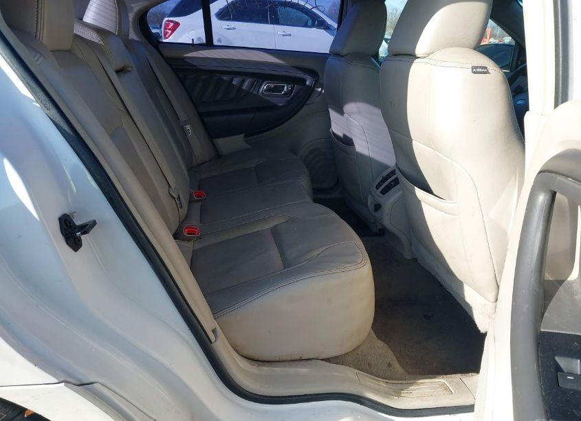 Photo 8 of 2011 Ford Taurus SEL (VIN 1FAHP2EW4BG172863)