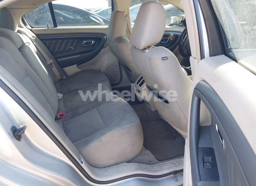 Photo 8 of 2010 Ford Taurus SEL (VIN 1FAHP2EW5AG131060)