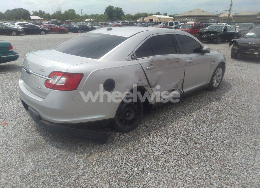 Photo 4 of 2010 Ford Taurus SEL (VIN 1FAHP2EW5AG139658)