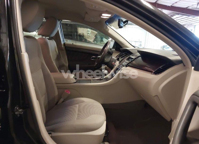 Photo 5 of 2010 Ford Taurus SEL (VIN 1FAHP2EW5AG141880)