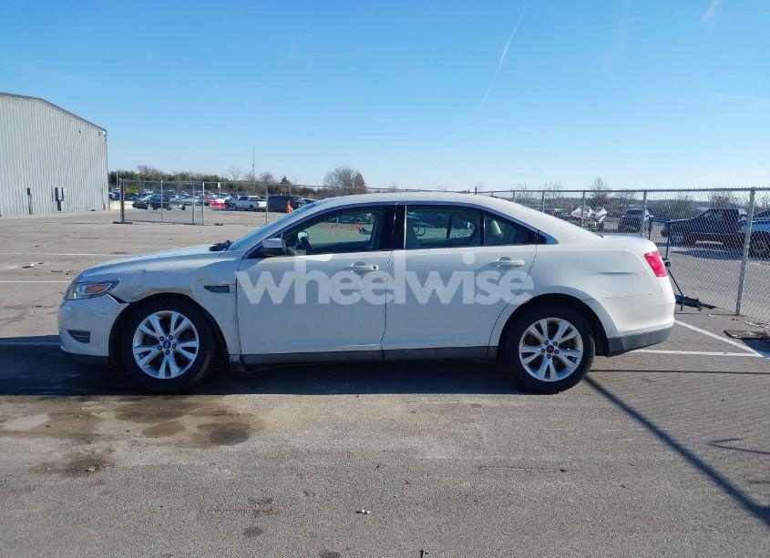 Photo 14 of 2010 Ford Taurus SEL (VIN 1FAHP2EW5AG165354)
