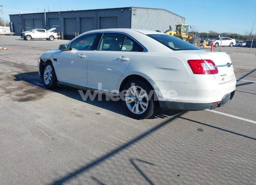 Photo 3 of 2010 Ford Taurus SEL (VIN 1FAHP2EW5AG165354)