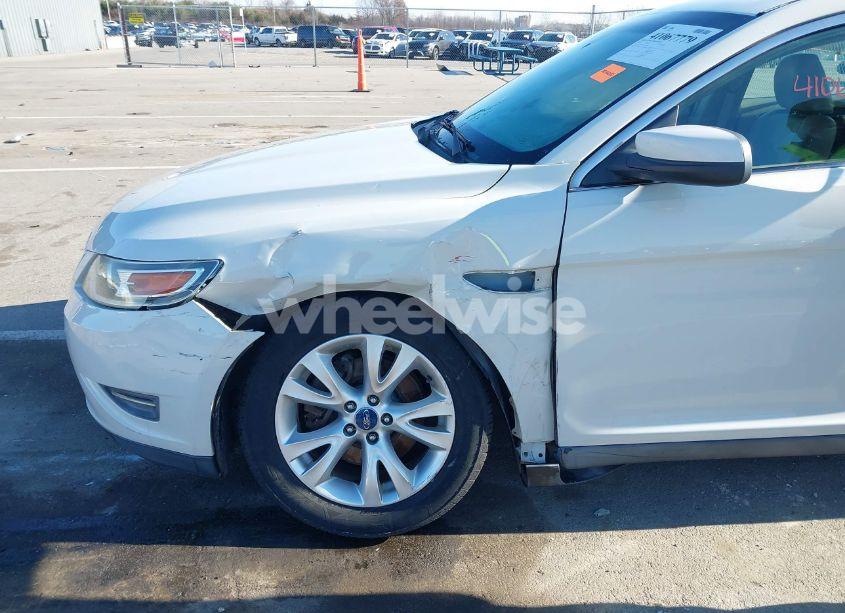 Photo 6 of 2010 Ford Taurus SEL (VIN 1FAHP2EW5AG165354)