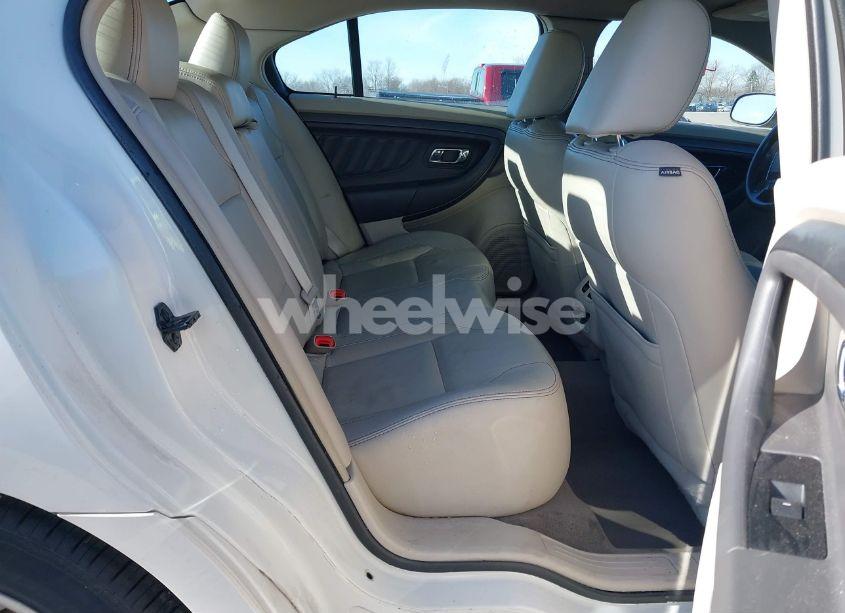 Photo 8 of 2010 Ford Taurus SEL (VIN 1FAHP2EW5AG165354)