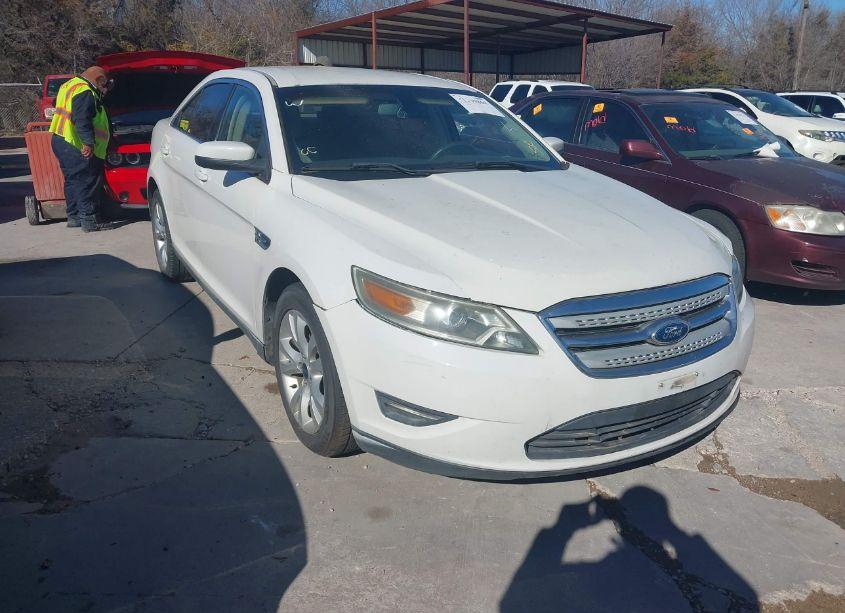 2011 Ford Taurus SEL (VIN 1FAHP2EW5BG154520) main photo