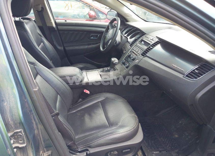 Photo 5 of 2010 Ford Taurus SEL (VIN 1FAHP2EW6AG118351)