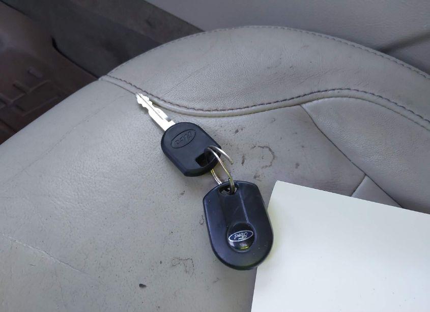 Photo 11 of 2010 Ford Taurus SEL (VIN 1FAHP2EW6AG156825)