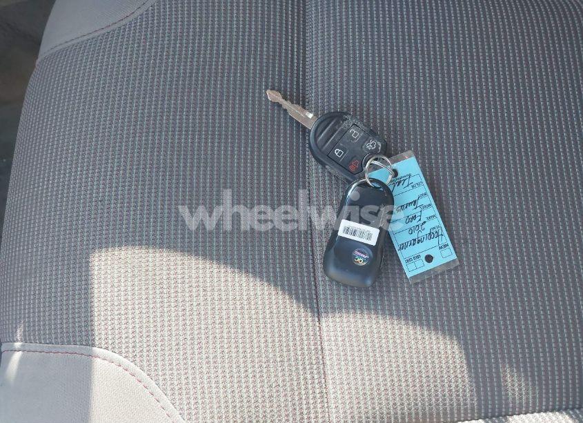 Photo 11 of 2010 Ford Taurus SEL (VIN 1FAHP2EW6AG159630)