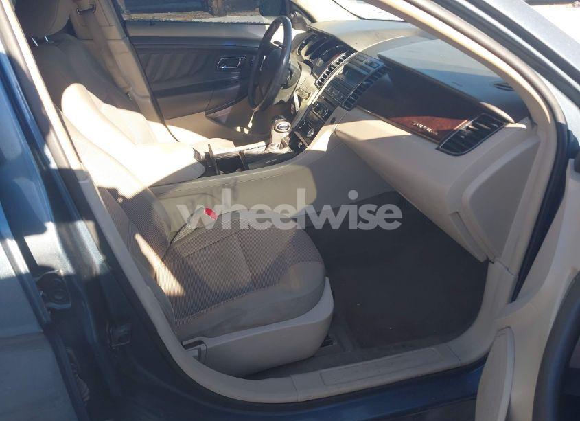 Photo 5 of 2010 Ford Taurus SEL (VIN 1FAHP2EW6AG159630)