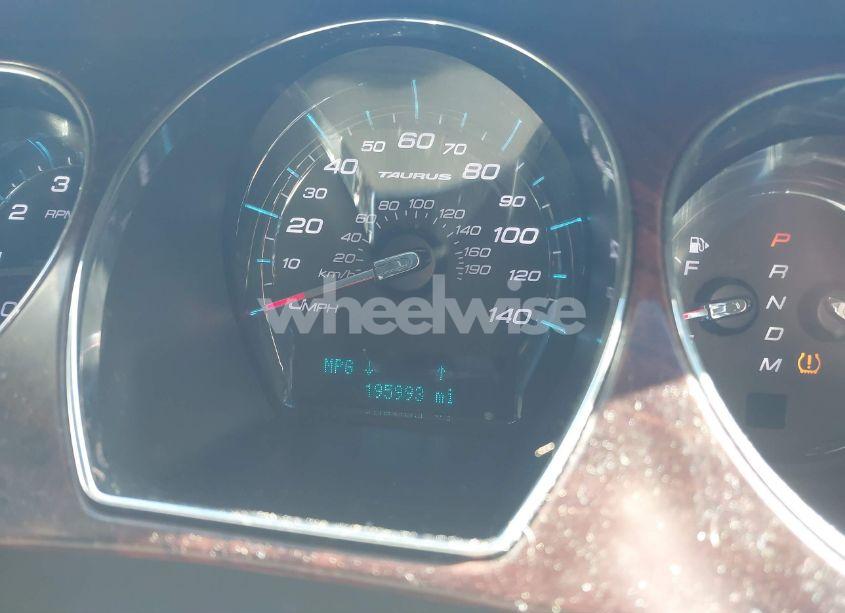 Photo 7 of 2010 Ford Taurus SEL (VIN 1FAHP2EW6AG159630)