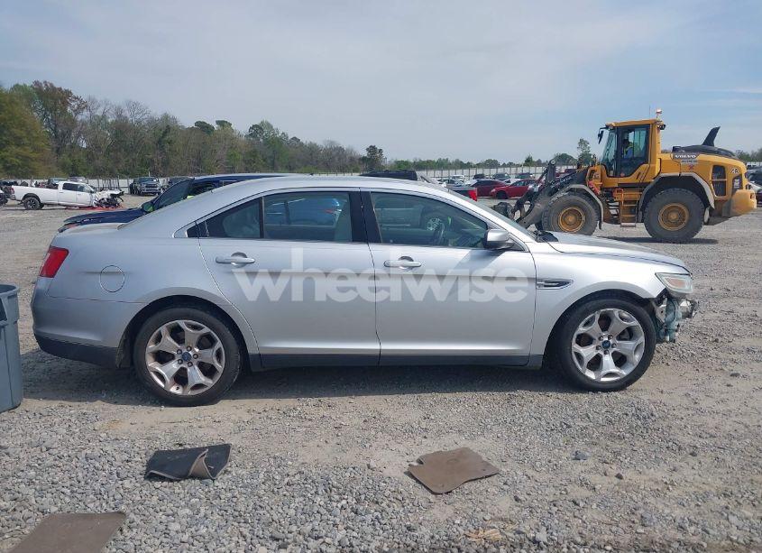 Photo 13 of 2010 Ford Taurus SEL (VIN 1FAHP2EW7AG116494)