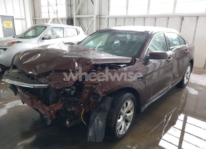 Photo 2 of 2010 Ford Taurus SEL (VIN 1FAHP2EW7AG130783)