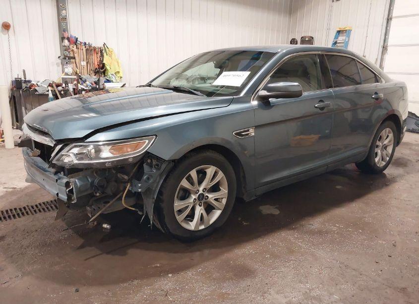 Photo 2 of 2010 Ford Taurus SEL (VIN 1FAHP2EW7AG138723)