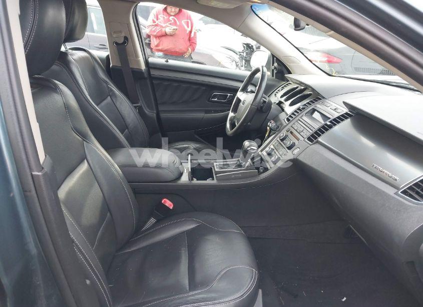 Photo 5 of 2010 Ford Taurus SEL (VIN 1FAHP2EW7AG149382)