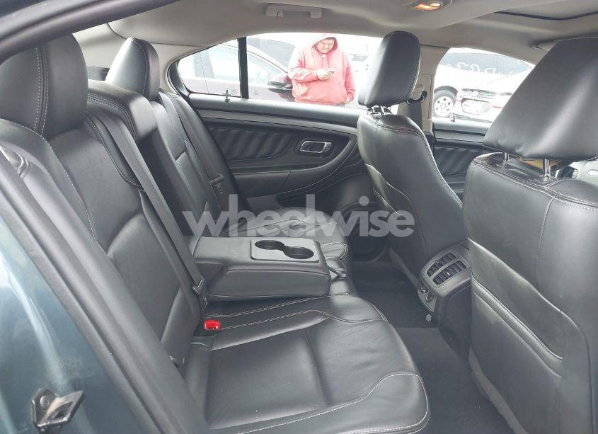 Photo 8 of 2010 Ford Taurus SEL (VIN 1FAHP2EW7AG149382)