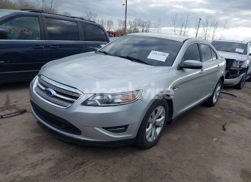 Photo 2 of 2010 Ford Taurus SEL (VIN 1FAHP2EW7AG151794)