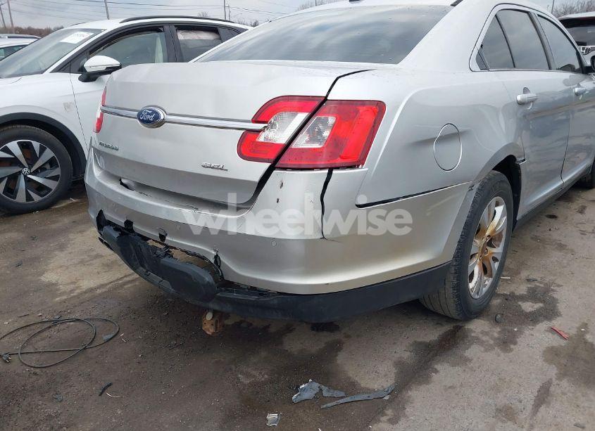 Photo 6 of 2010 Ford Taurus SEL (VIN 1FAHP2EW7AG151794)