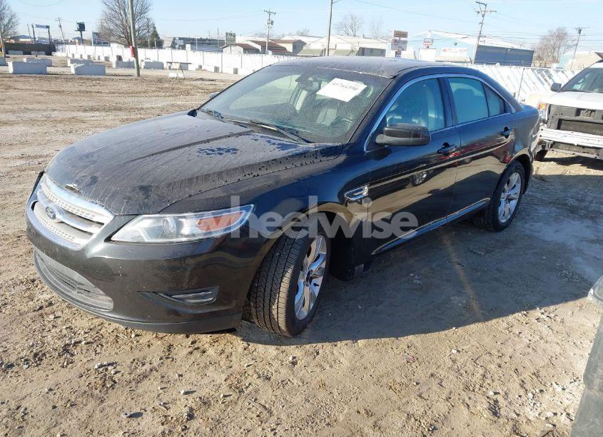Photo 2 of 2010 Ford Taurus SEL (VIN 1FAHP2EW7AG160656)