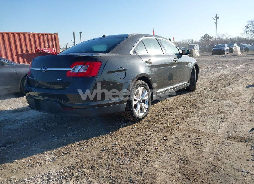 Photo 4 of 2010 Ford Taurus SEL (VIN 1FAHP2EW7AG160656)