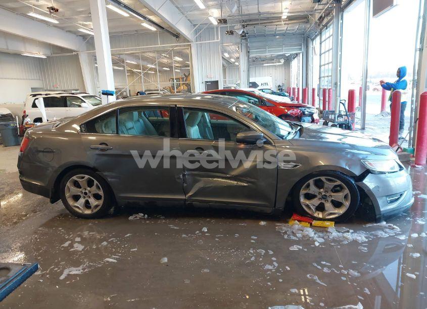 Photo 13 of 2011 Ford Taurus SEL (VIN 1FAHP2EW7BG126900)