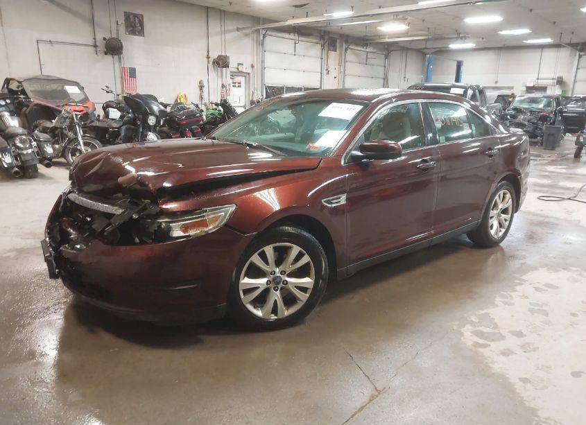 Photo 2 of 2010 Ford Taurus SEL (VIN 1FAHP2EW9AG145284)