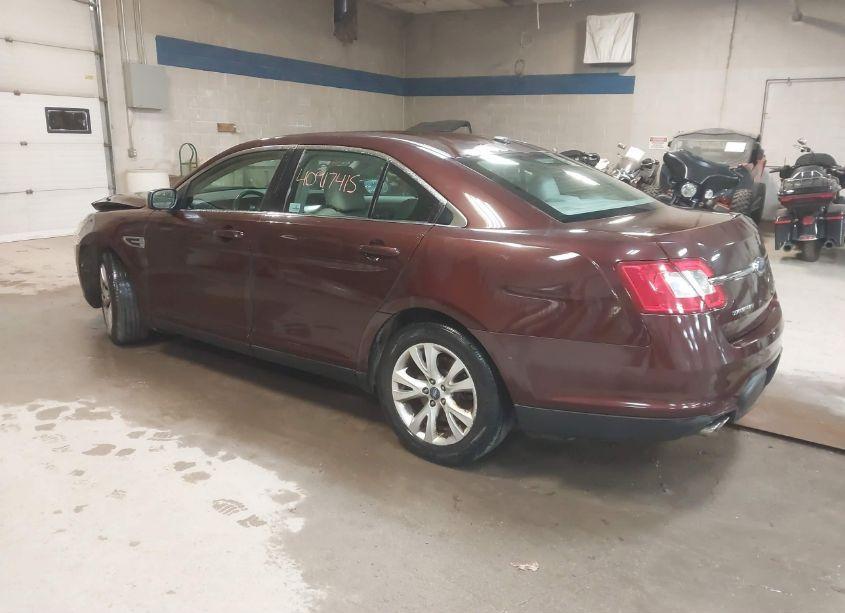 Photo 3 of 2010 Ford Taurus SEL (VIN 1FAHP2EW9AG145284)