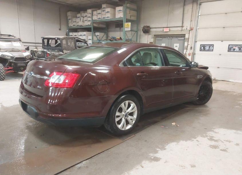 Photo 4 of 2010 Ford Taurus SEL (VIN 1FAHP2EW9AG145284)