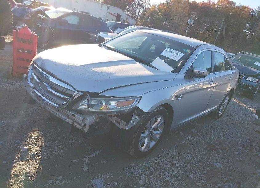 Photo 2 of 2010 Ford Taurus SEL (VIN 1FAHP2EW9AG151134)