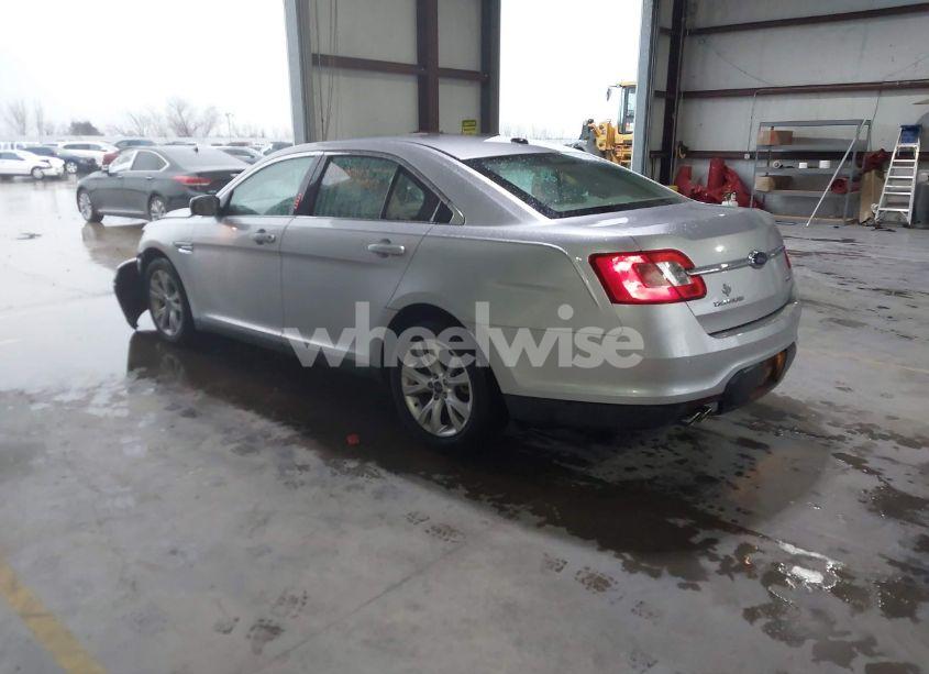 Photo 3 of 2010 Ford Taurus SEL (VIN 1FAHP2EW9AG158312)