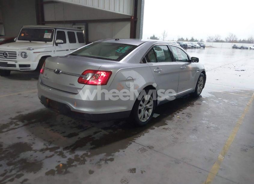 Photo 4 of 2010 Ford Taurus SEL (VIN 1FAHP2EW9AG158312)