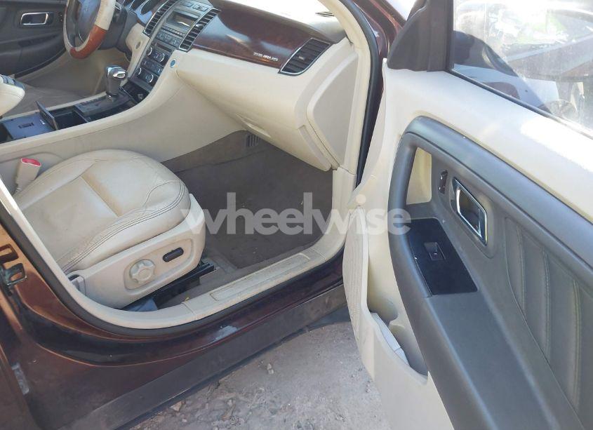 Photo 5 of 2010 Ford Taurus SEL (VIN 1FAHP2EW9AG163476)