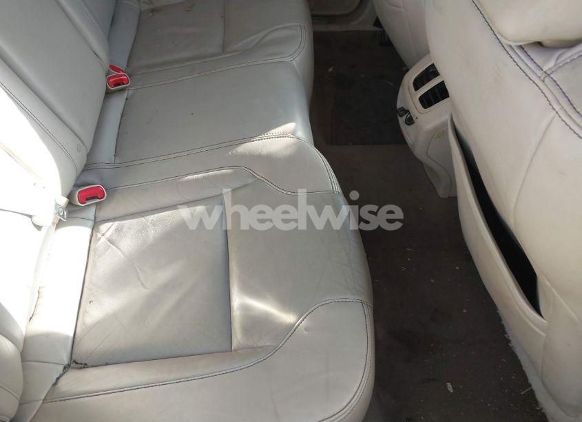 Photo 8 of 2010 Ford Taurus SEL (VIN 1FAHP2EW9AG163476)