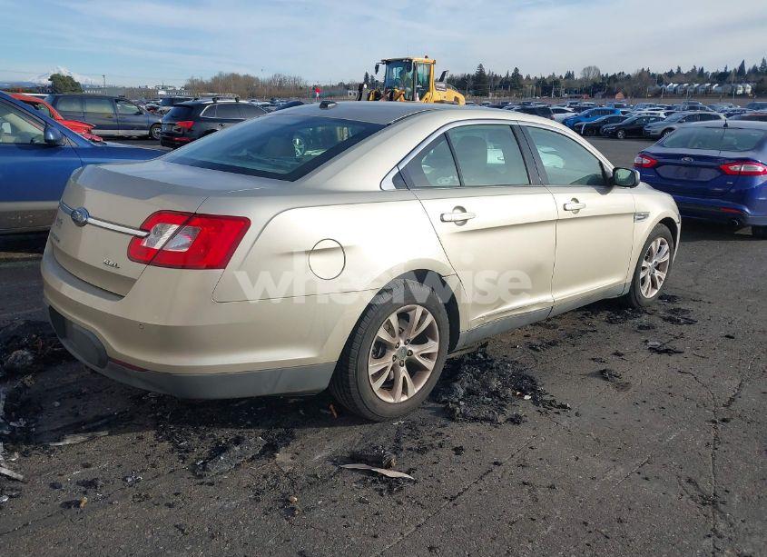 Photo 4 of 2010 Ford Taurus SEL (VIN 1FAHP2EWXAG145391)